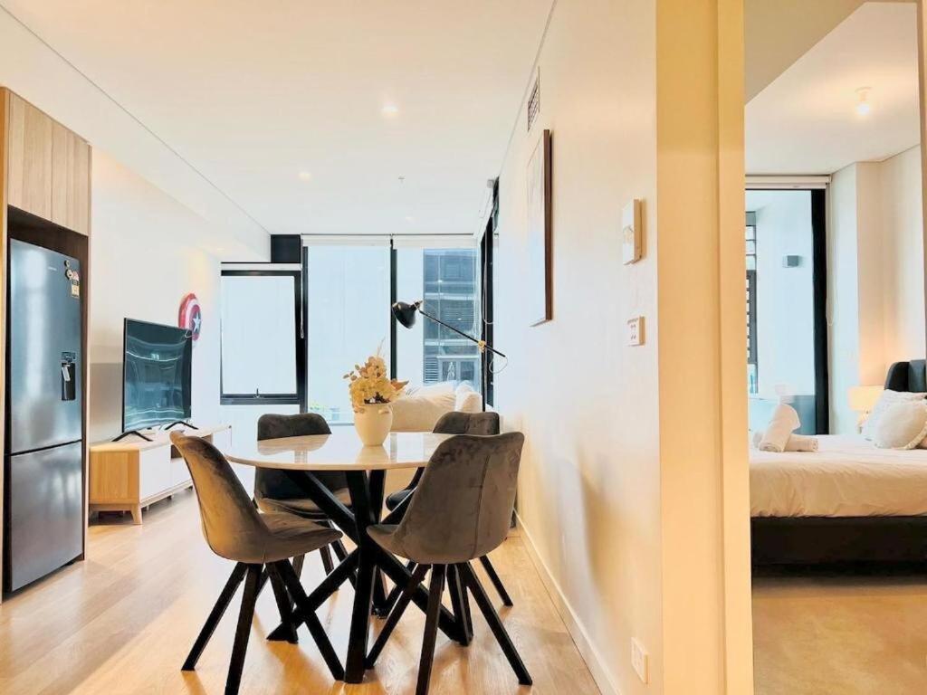 Cozy Cbd With Infinity Pool * Sydney
