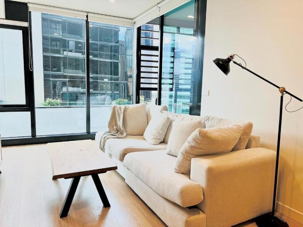 Apartment Cozy Cbd With Infinity Pool Sydney